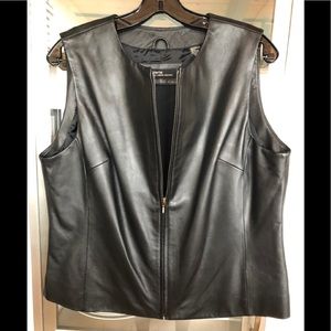 BLACK LEATHER VEST